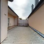 Alia House With Garden In