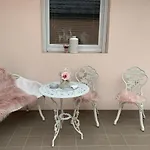 Alia House With Garden In Piest'any