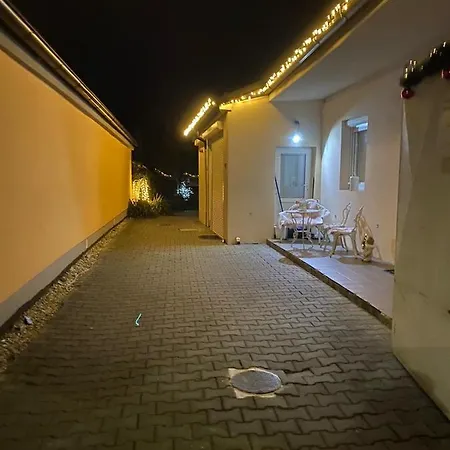 Alia House With Garden In