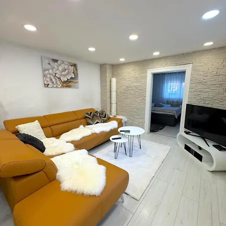 Alia House With Garden In Holiday home *