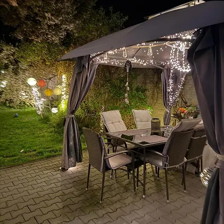 Alia House With Garden In